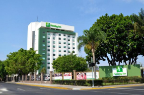 Отель Holiday Inn Guadalajara Expo Plaza del Sol, an IHG Hotel  Гвадалахара